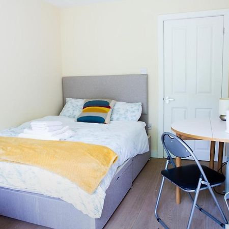 New Snug Doubleensuite In Central Форест-Роу Екстер'єр фото