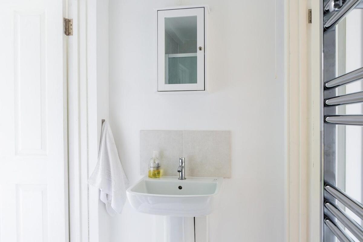 New Snug Doubleensuite In Central Форест-Роу Екстер'єр фото