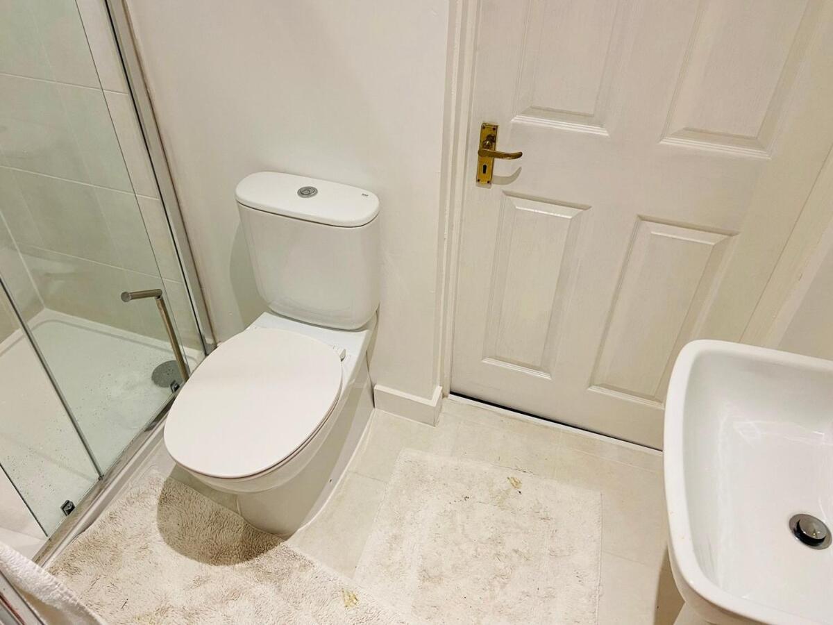 New Snug Doubleensuite In Central Форест-Роу Екстер'єр фото